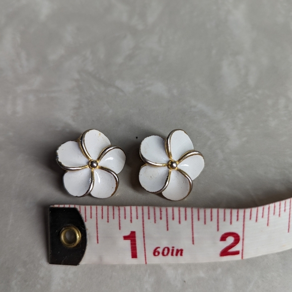 Vintage Enameled Plumeria Clip on Earrings - Picture 2 of 2